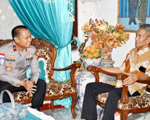 Polda NTT Anjangsana ke Purnawirawan Sambut HUT Bhayangkara