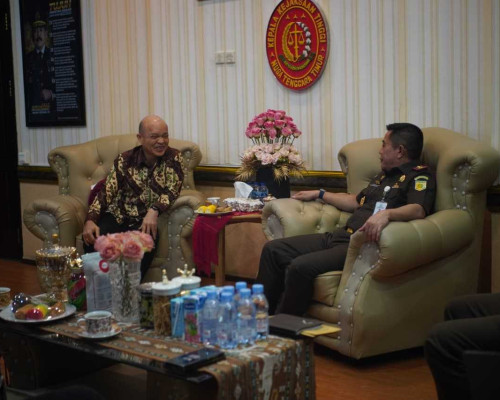 ‎PLN Gandeng Kejati NTT Kawal Proyek Energi Bersih