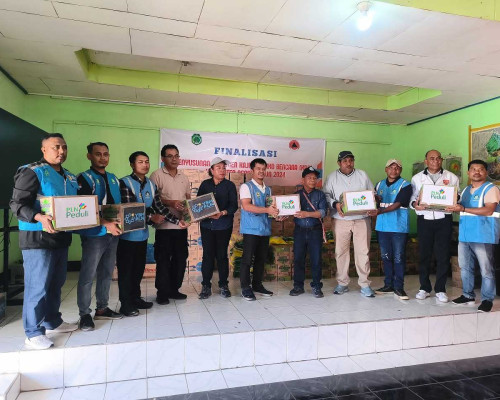 ‎PLN dan YBM Bantu Warga Terdampak Gempa Flores